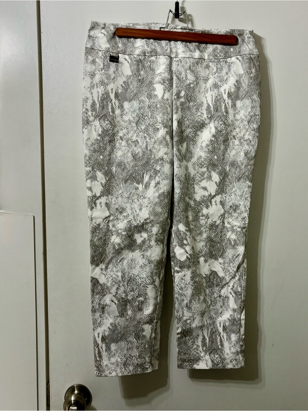Women’s Gray Patterned Dress Pants - Neutral Abstract Print
